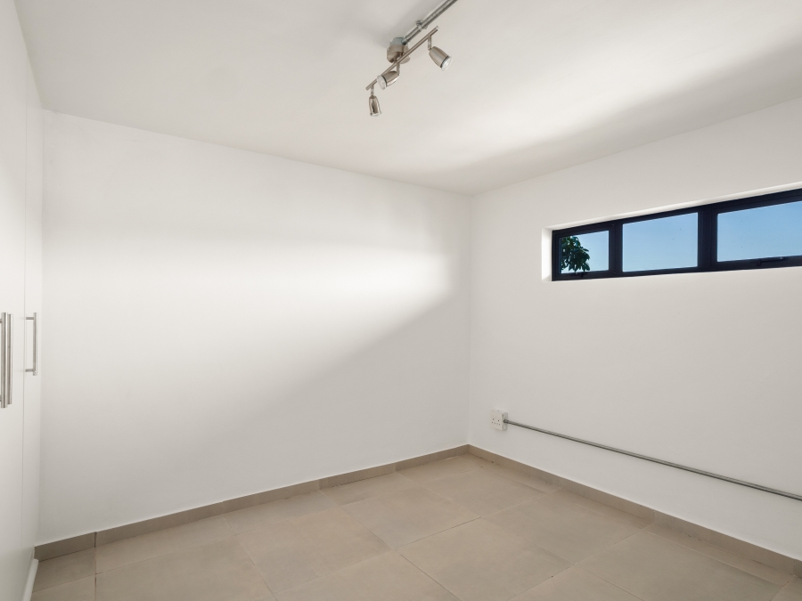 5 Bedroom Property for Sale in Paradise Western Cape